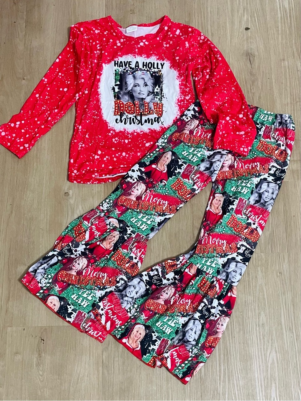 Kids Red Holiday matching Set with Graphic Top and Festive bell Pants SIZE 8/9